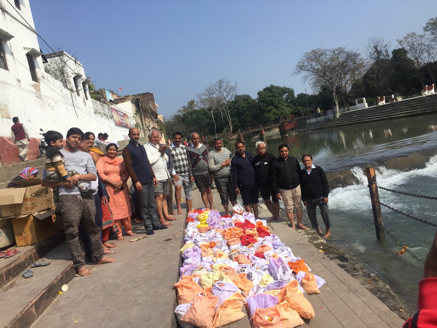 Offering holy gangajal, flowers, and Vedic Shanti Path for peace of the departed soul