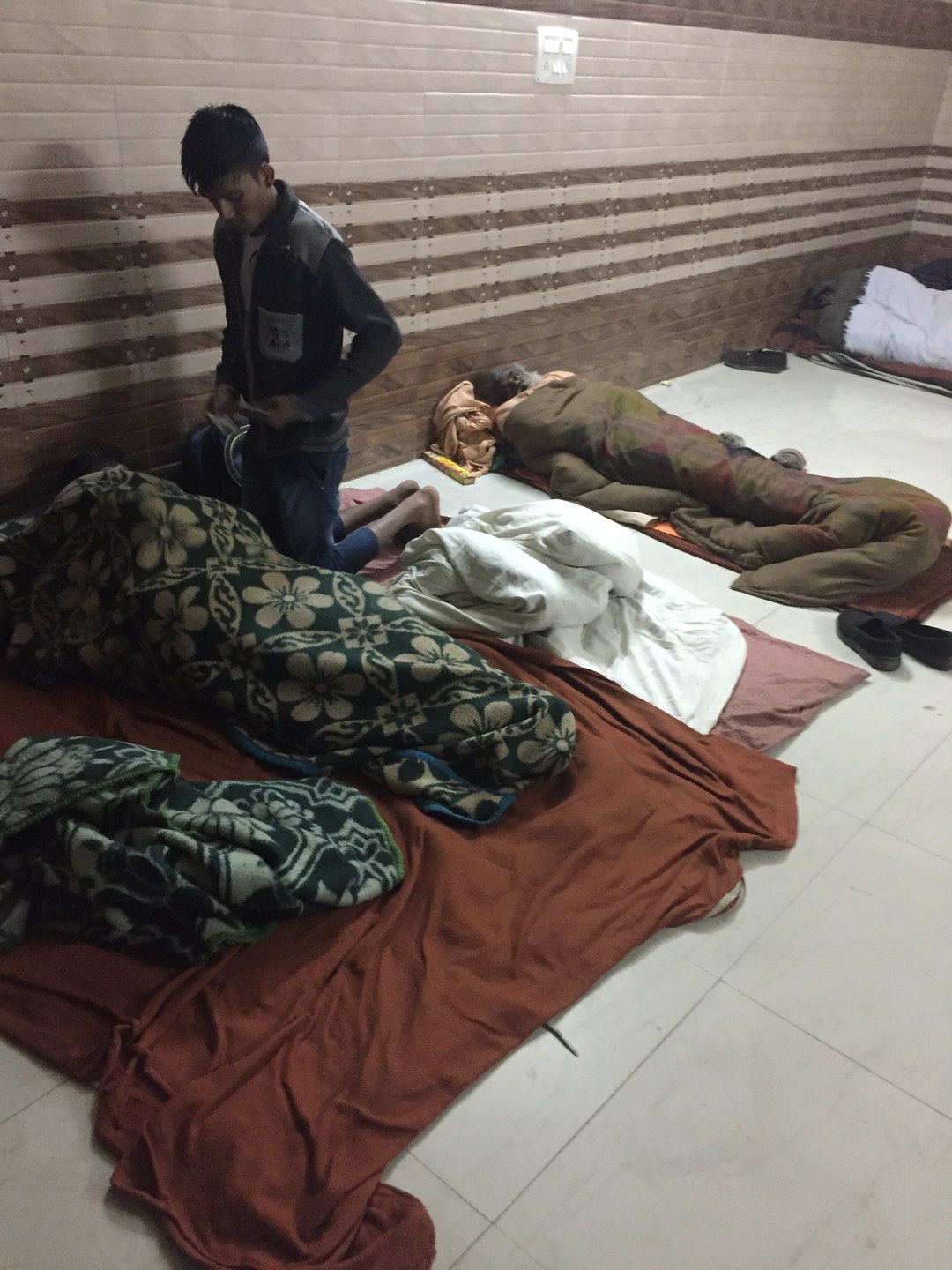 Protected environment shielding homeless travelers from extreme cold and heat